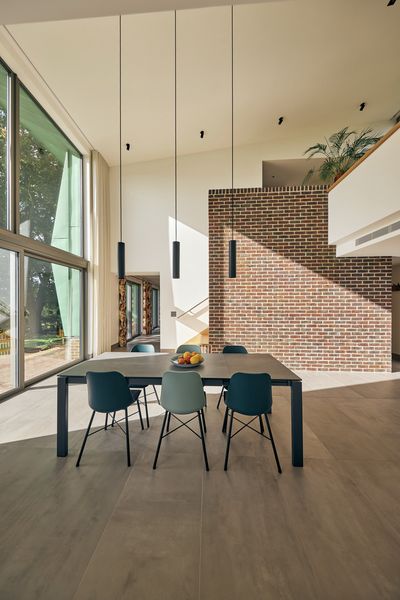 Electric Curtain Track Systems, SG 5600, Colorama 1 Multicolour, Copper Bottom, Oxford, United Kingdom