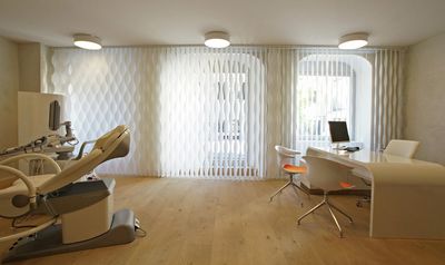 Vertical Blind Systems, SG 2950, Multi Shadow, Doctor's Office, Zug, Switzerland, Vertical Waves