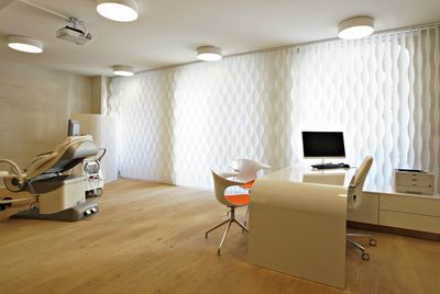 Vertical Blind Systems, SG 2950, Multi Shadow, Doctor's Office, Zug, Switzerland, Vertical Waves